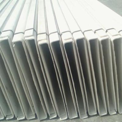 槽式電纜橋架 SMC電纜槽 玻璃鋼橋架 復(fù)合橋架 鐵路模壓電纜槽圖片_高清圖_細(xì)節(jié)圖-河北啟陽(yáng)復(fù)合材料 -