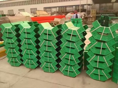 玻璃鋼電纜橋架槽式200*100橋架現貨6米一根帶蓋子帶連接片帶螺_建筑材料欄目_